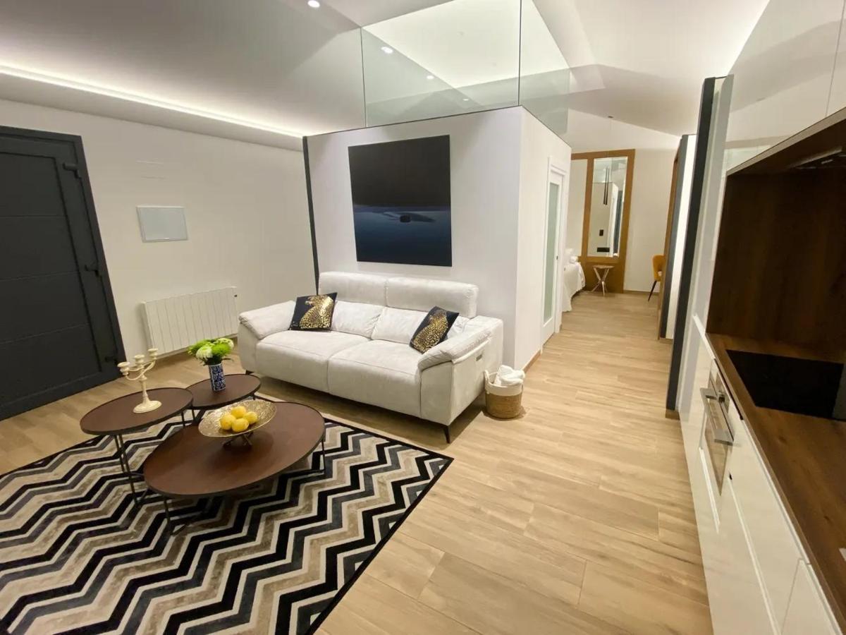 Puerto Franco Apartment Jove ภายนอก รูปภาพ