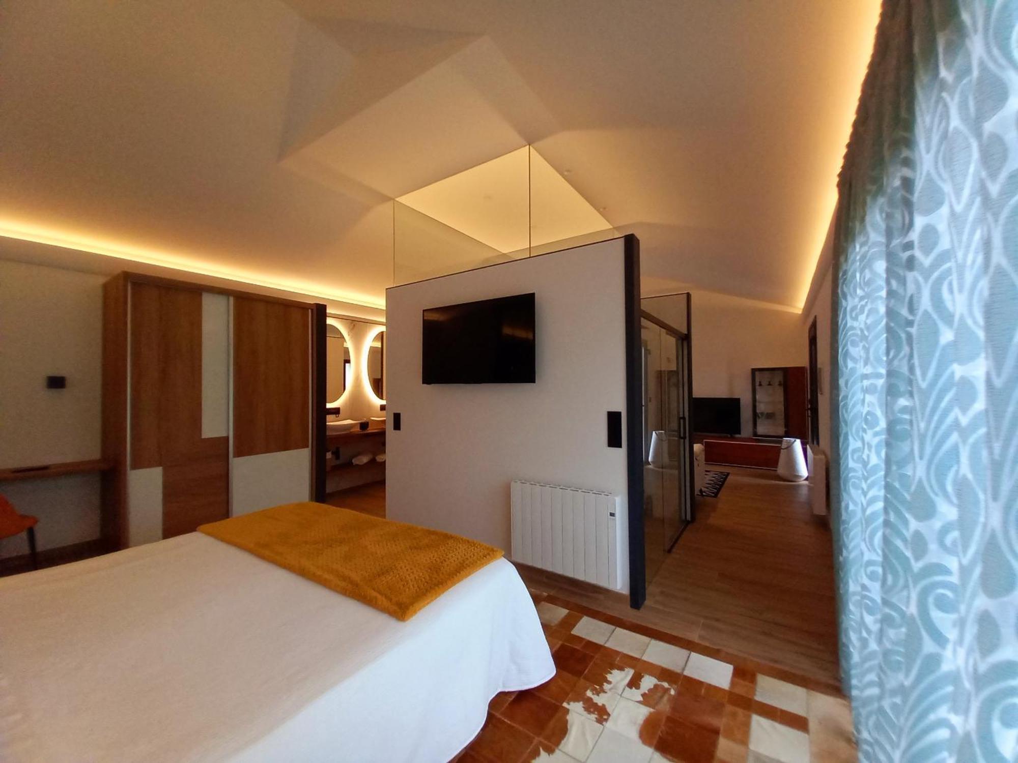Puerto Franco Apartment Jove ภายนอก รูปภาพ